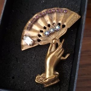 1960s BEAUTIFUL GOLD PLATE NATURAL STONES BROOCH